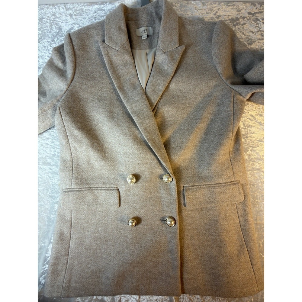 LOFT Petites Beige Double Breasted Blazer Pearl Button Jacket 8P - Picture 4 of 9